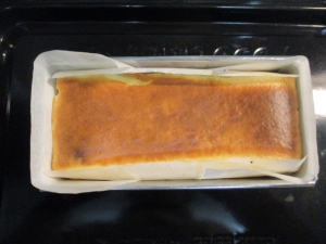 170度に予熱したオーブンで30～35分焼く